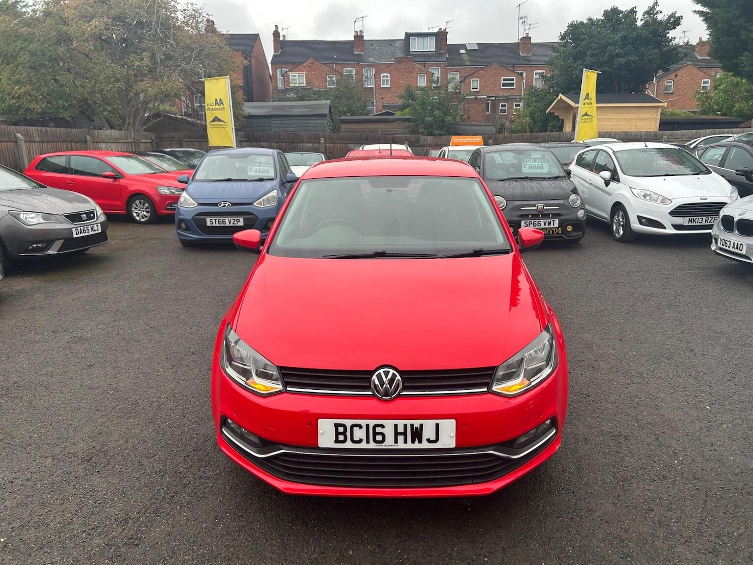 Used Volkswagen Polo 2016 for sale - 76963442: Photo 2