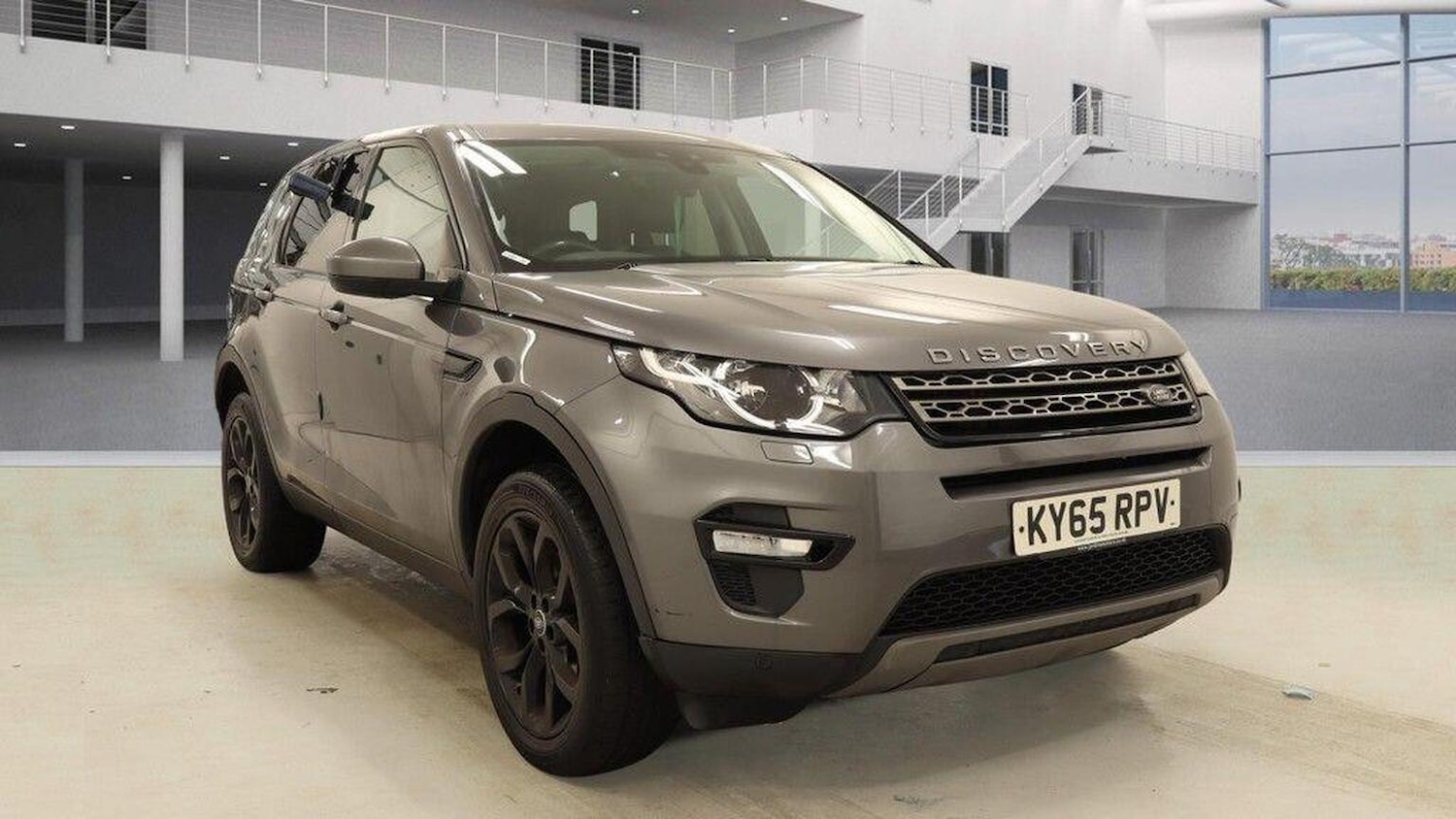 Used Land Rover Discovery Sport 2015 for sale - 78098109: Photo 2