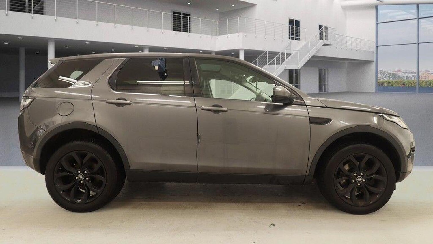 Used Land Rover Discovery Sport 2015 for sale - 78098109: Photo 8