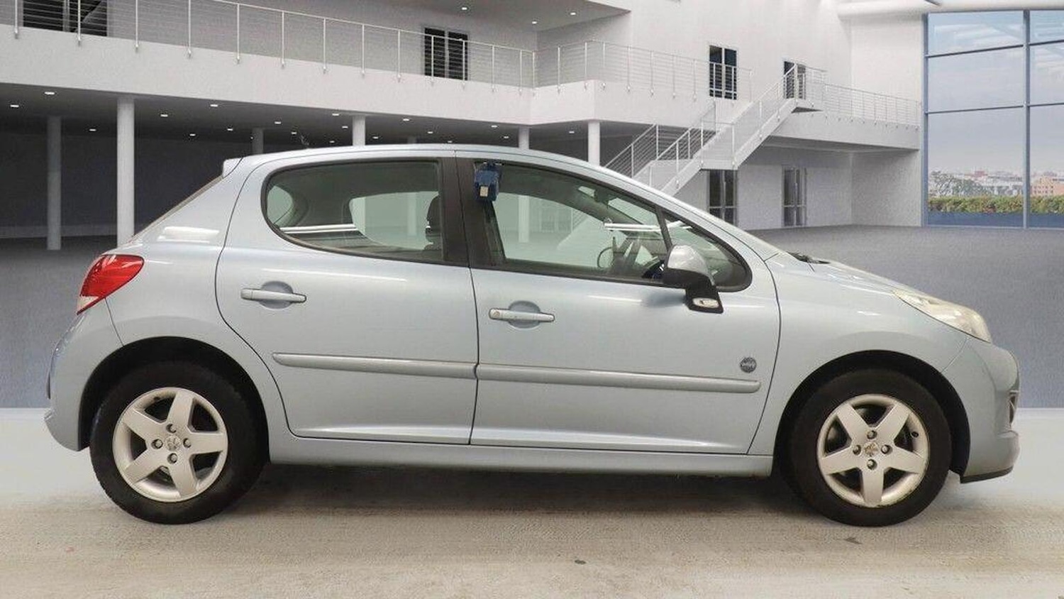 Used Peugeot 207 2010 for sale - 77423355: Photo 5