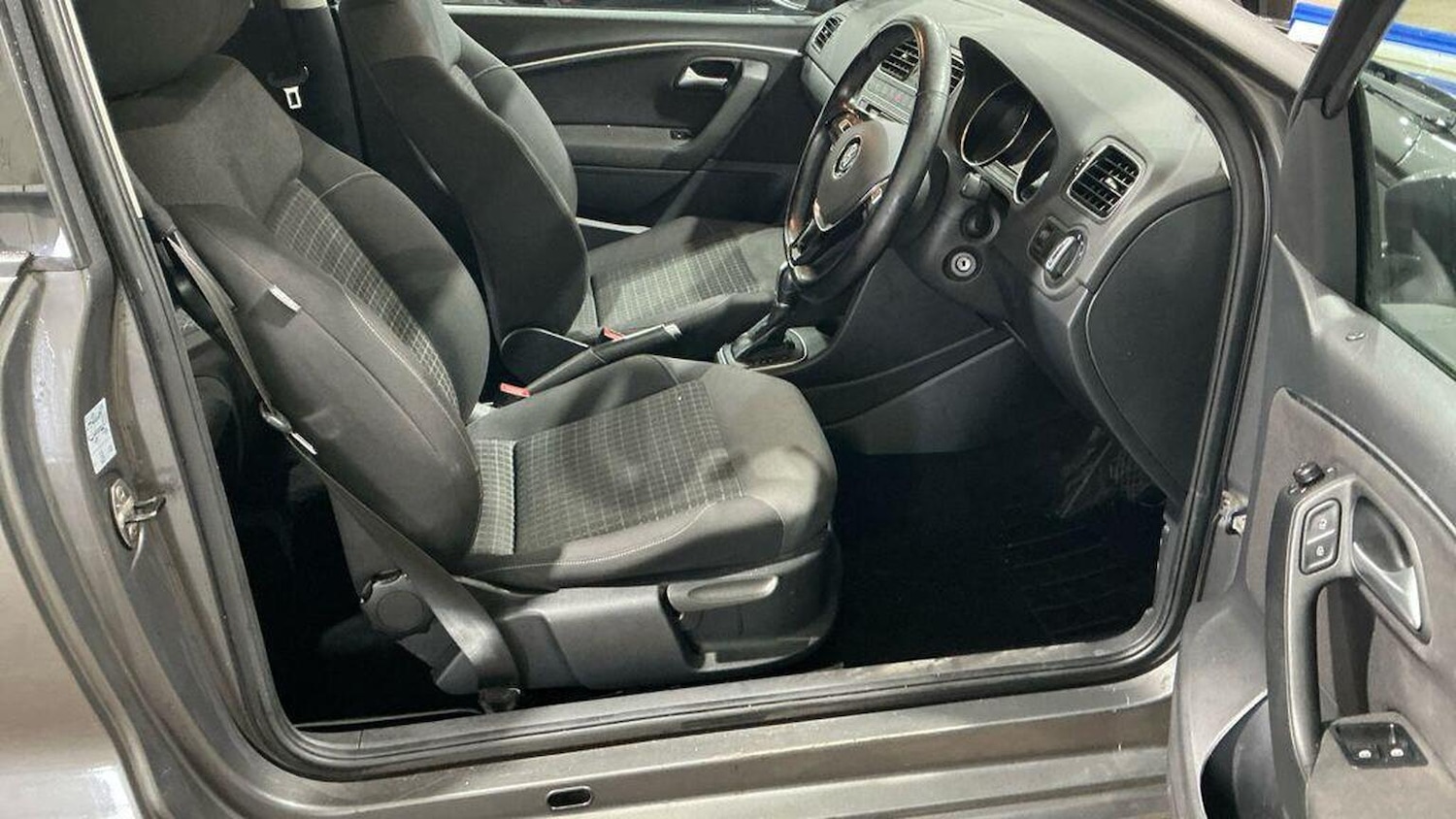 Used Volkswagen Polo 2015 for sale - 77558635: Photo 10