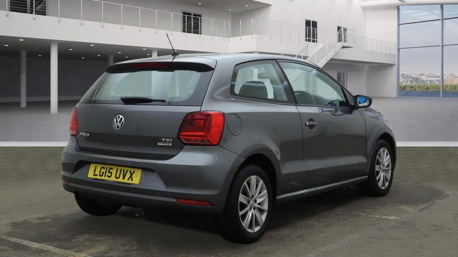 Used Volkswagen Polo 2015 for sale - 77558635: Photo 5