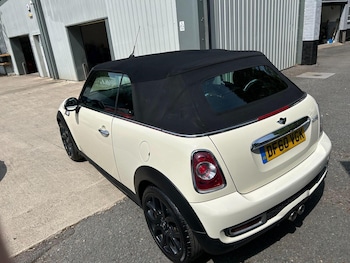 Used MINI Convertible 2010 for sale - 78932511: Photo
