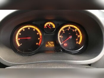 Used Vauxhall Corsa 2010 for sale - 77906588: Photo