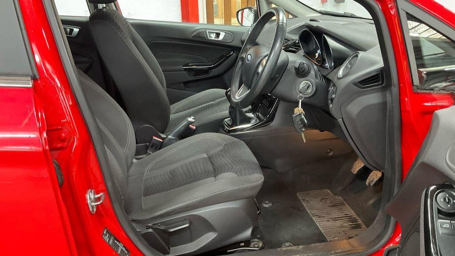 Used Ford Fiesta 2015 for sale - 77535932: Photo 10