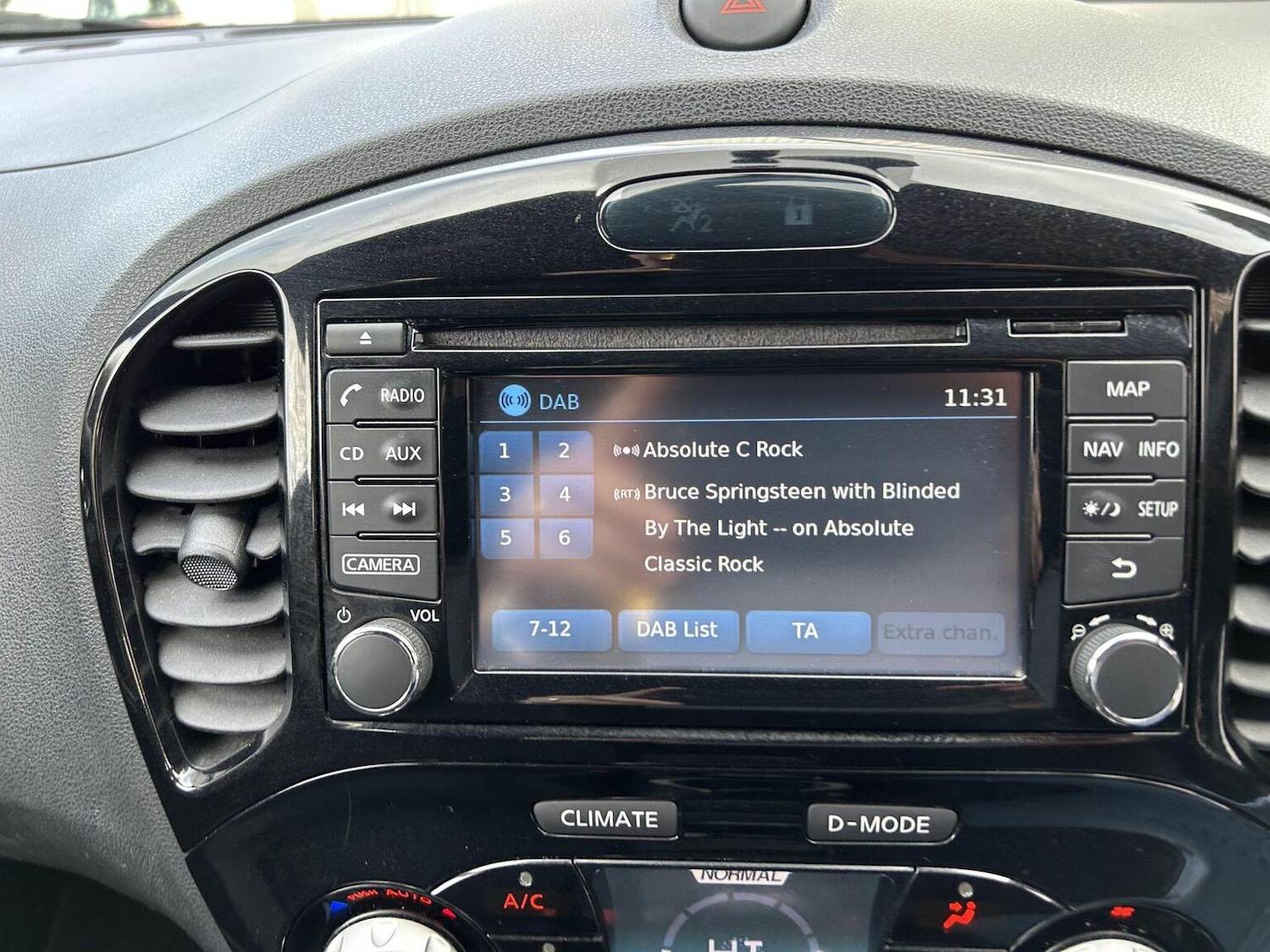 Used Nissan Juke 2015 for sale - 77656421: Photo 32