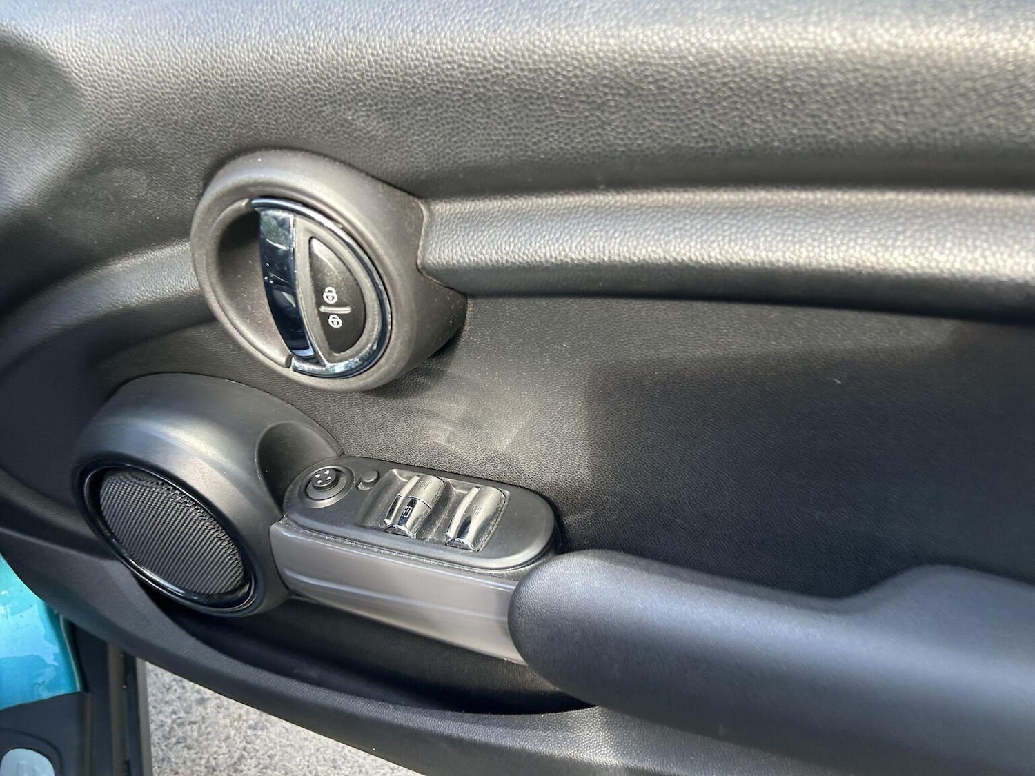 Used MINI Convertible 2016 for sale - 78045511: Photo 25