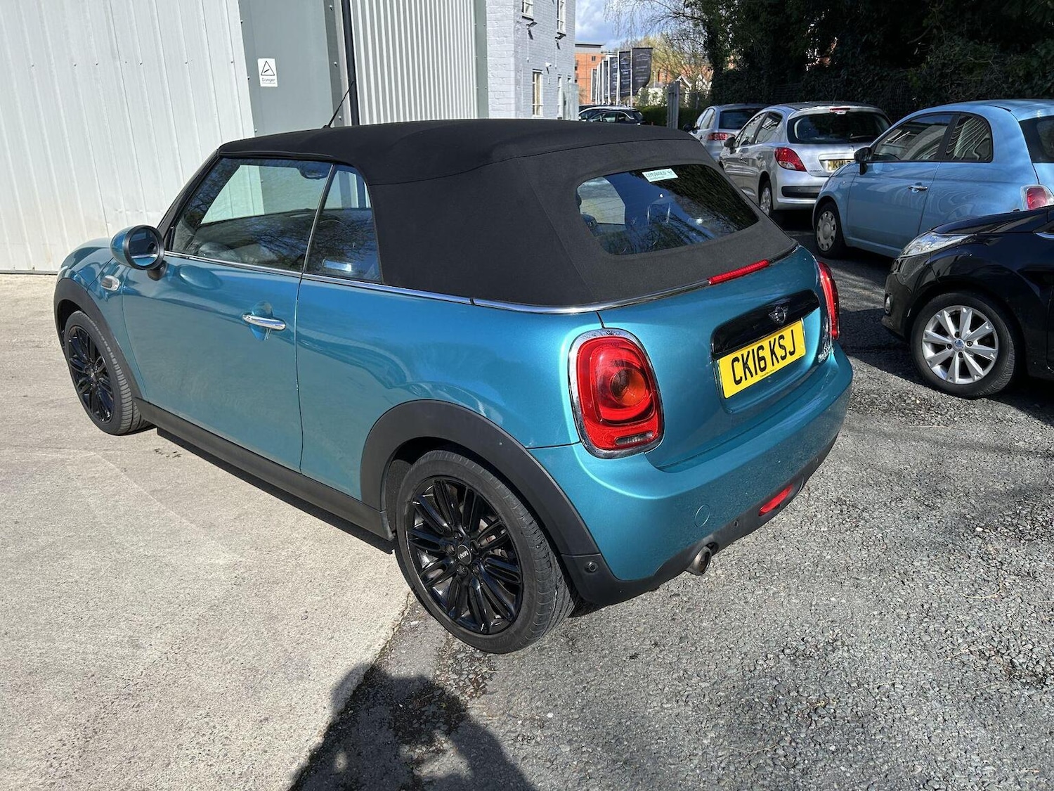 Used MINI Convertible 2016 for sale - 78045511: Photo 4