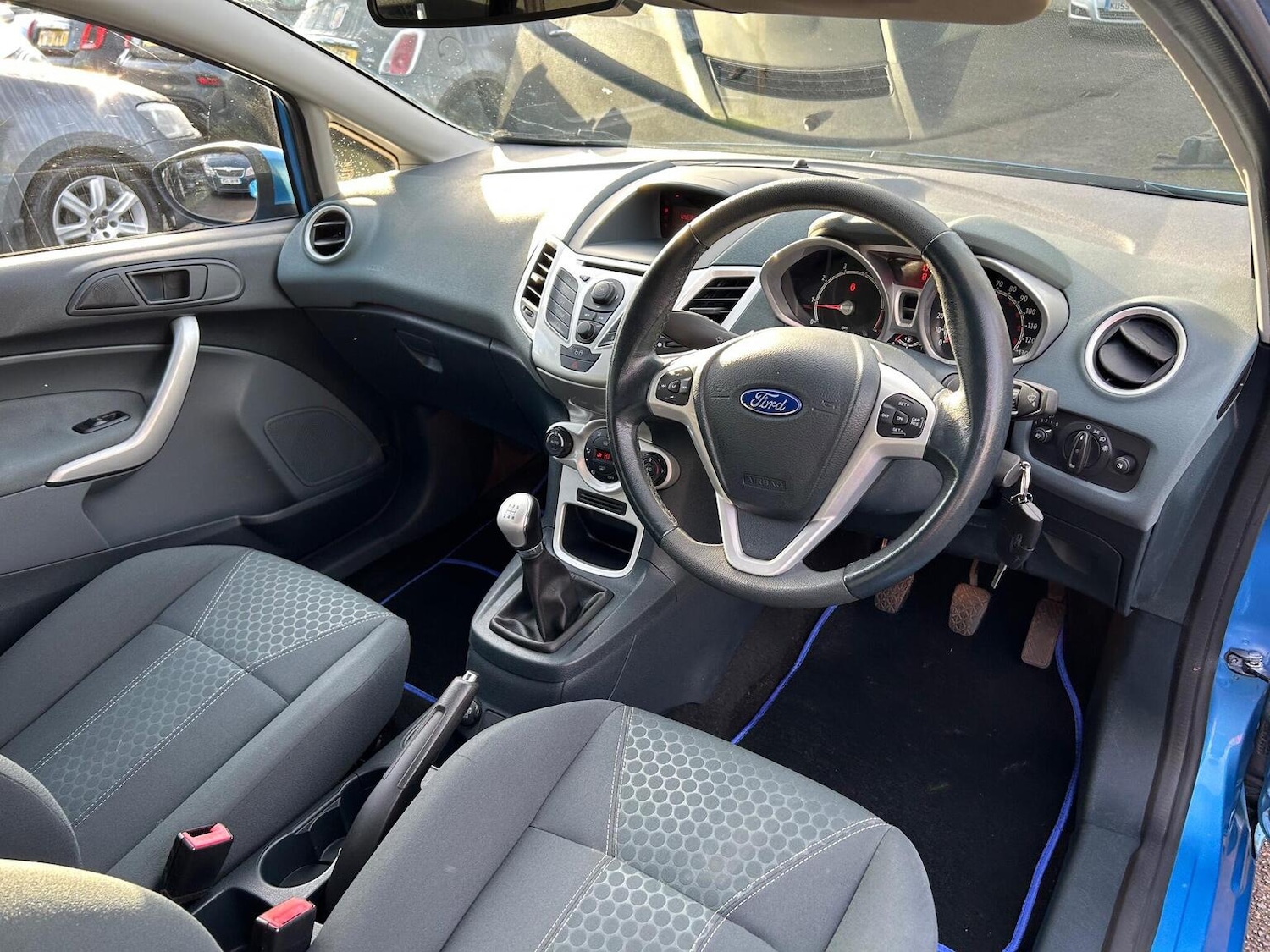 Used Ford Fiesta 2010 for sale - 76963308: Photo 13