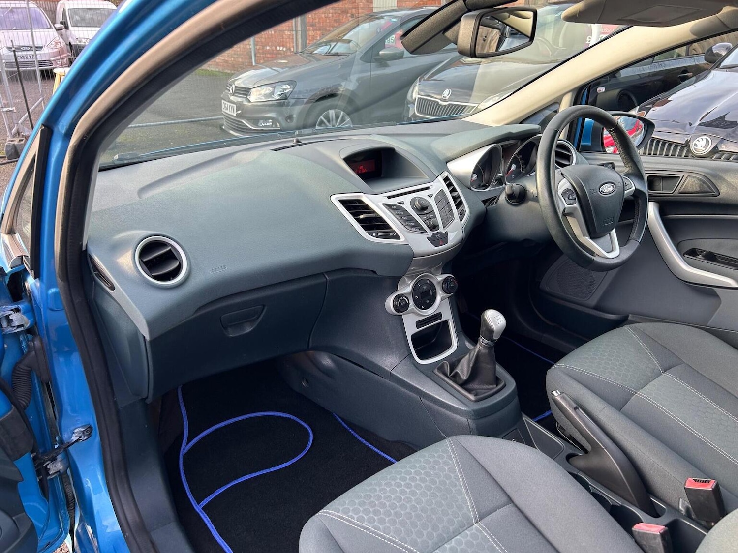 Used Ford Fiesta 2010 for sale - 76963308: Photo 16