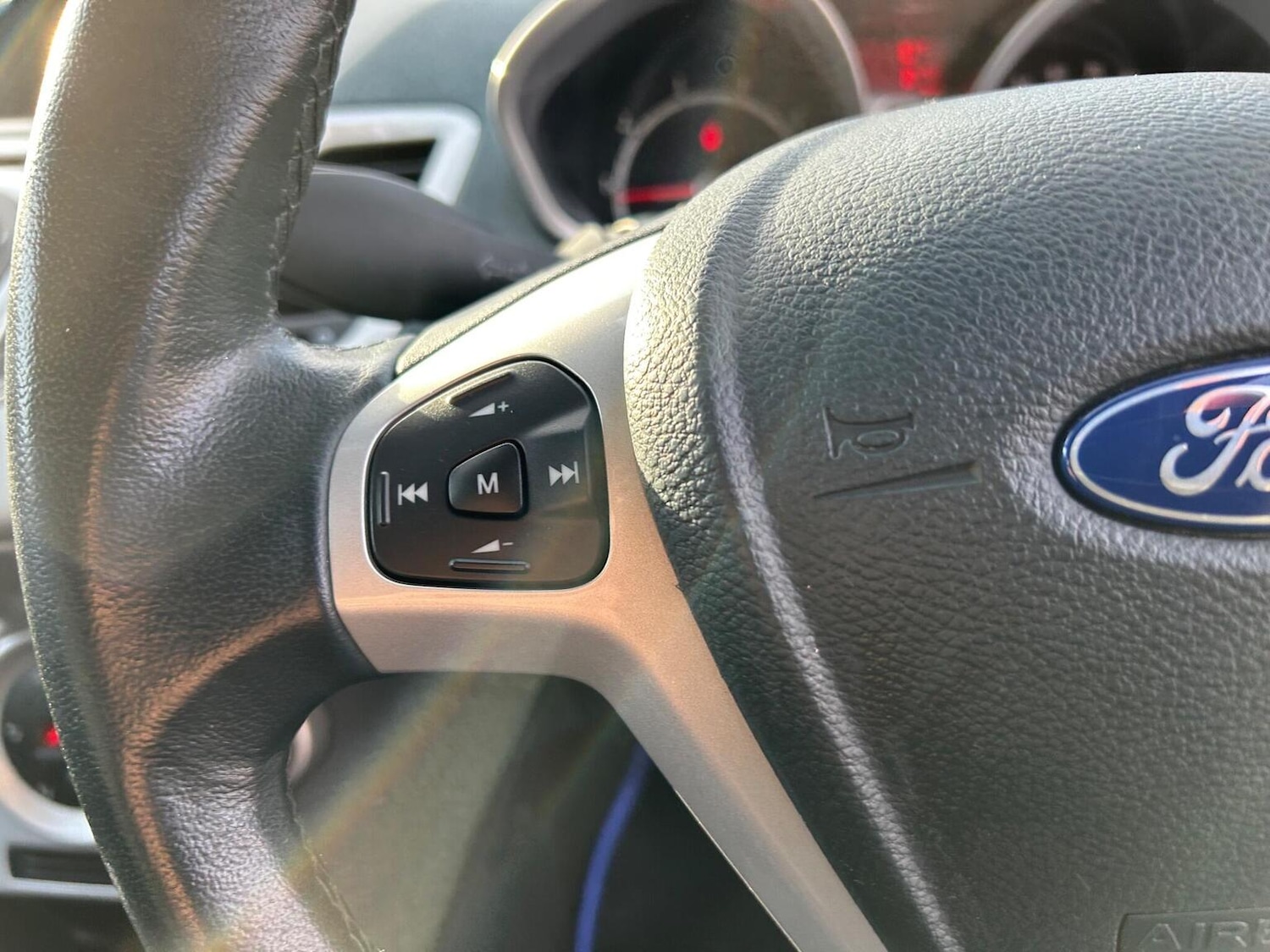 Used Ford Fiesta 2010 for sale - 76963308: Photo 20