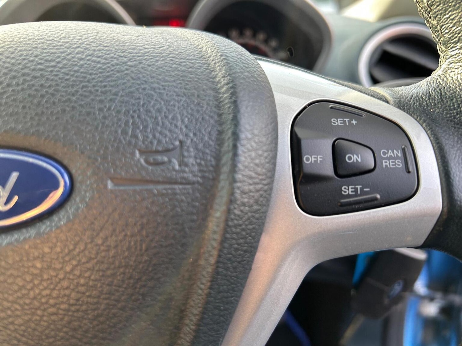 Used Ford Fiesta 2010 for sale - 76963308: Photo 21