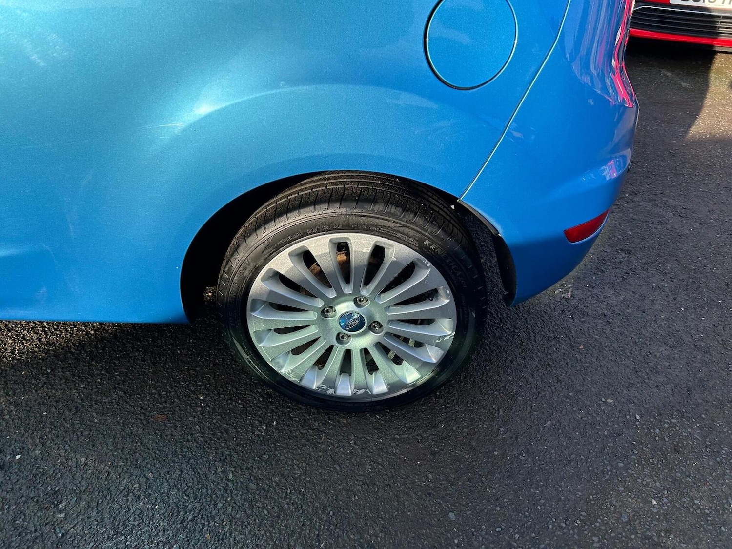 Used Ford Fiesta 2010 for sale - 76963308: Photo 30