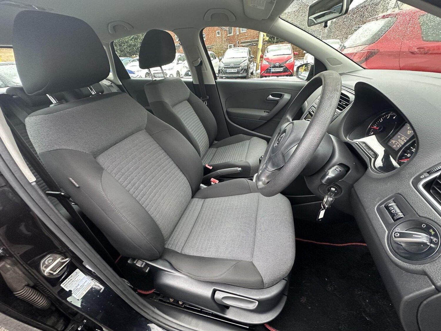 Used Volkswagen Polo 2009 for sale - 77350159: Photo 14