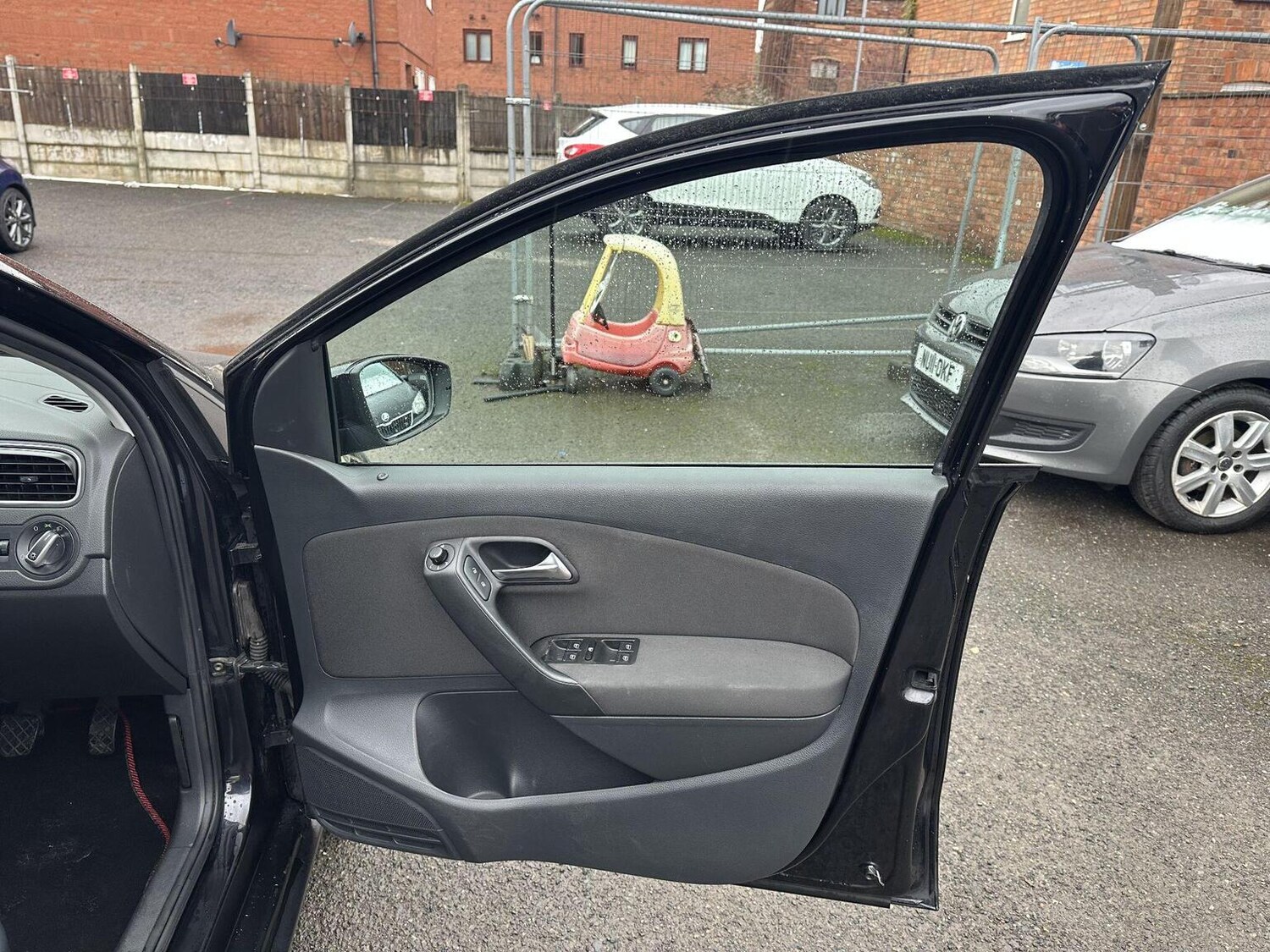 Used Volkswagen Polo 2009 for sale - 77350159: Photo 23