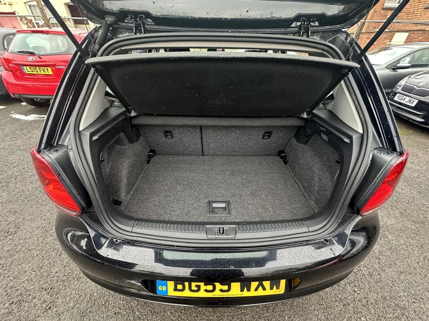 Used Volkswagen Polo 2009 for sale - 77350159: Photo 38