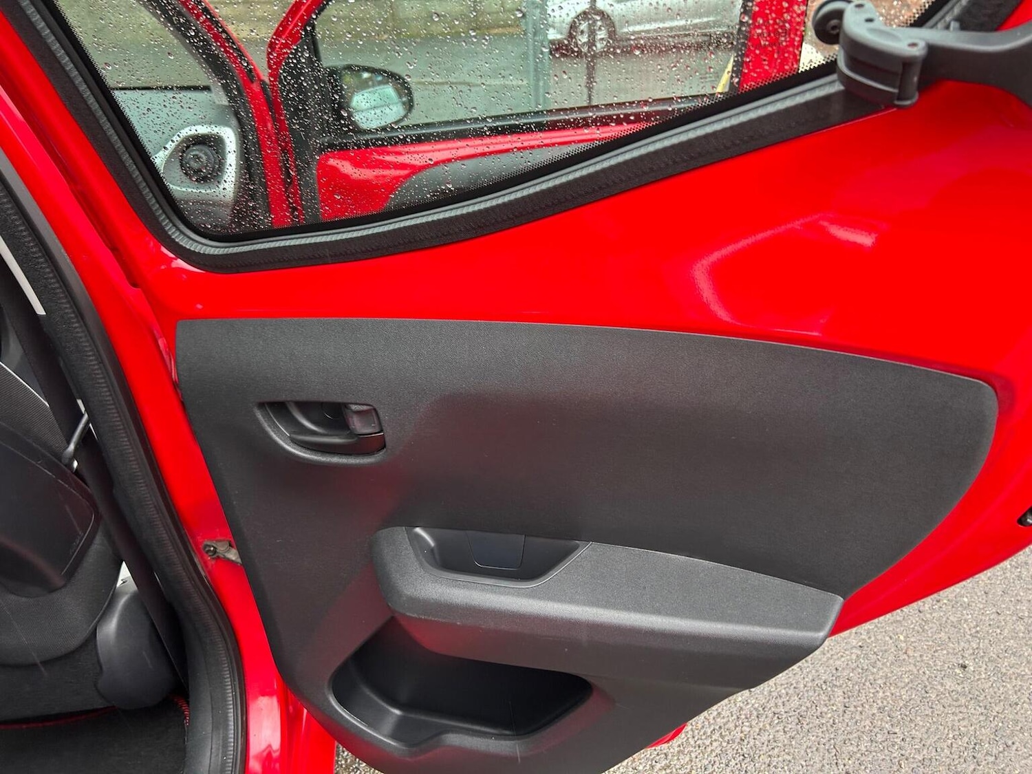 Used Toyota AYGO 2015 for sale - 76963454: Photo 24