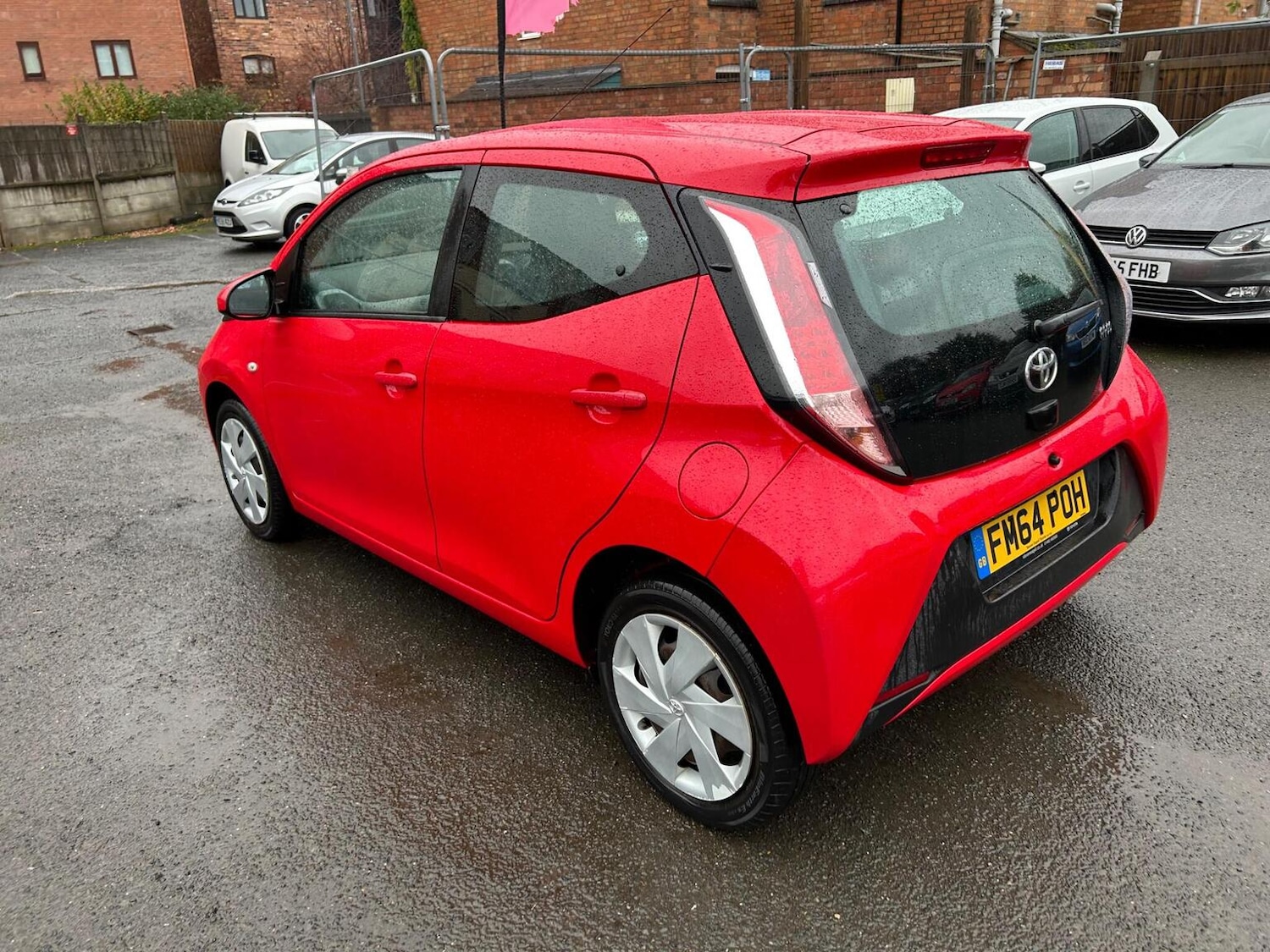 Used Toyota AYGO 2015 for sale - 76963454: Photo 4
