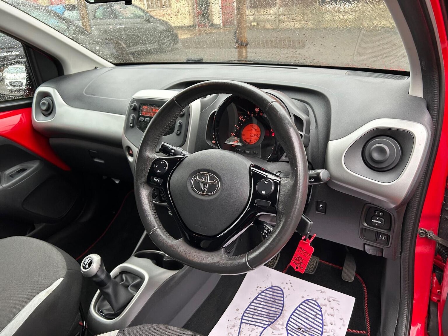 Used Toyota AYGO 2015 for sale - 76963454: Photo 44