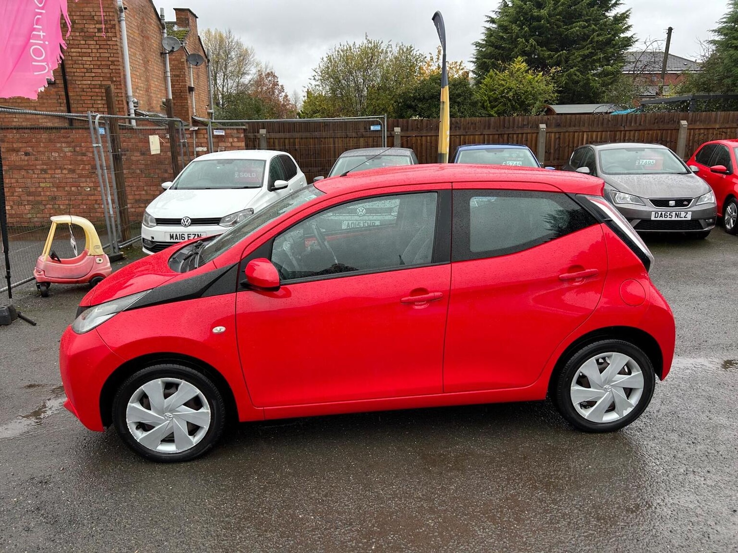 Used Toyota AYGO 2015 for sale - 76963454: Photo 6