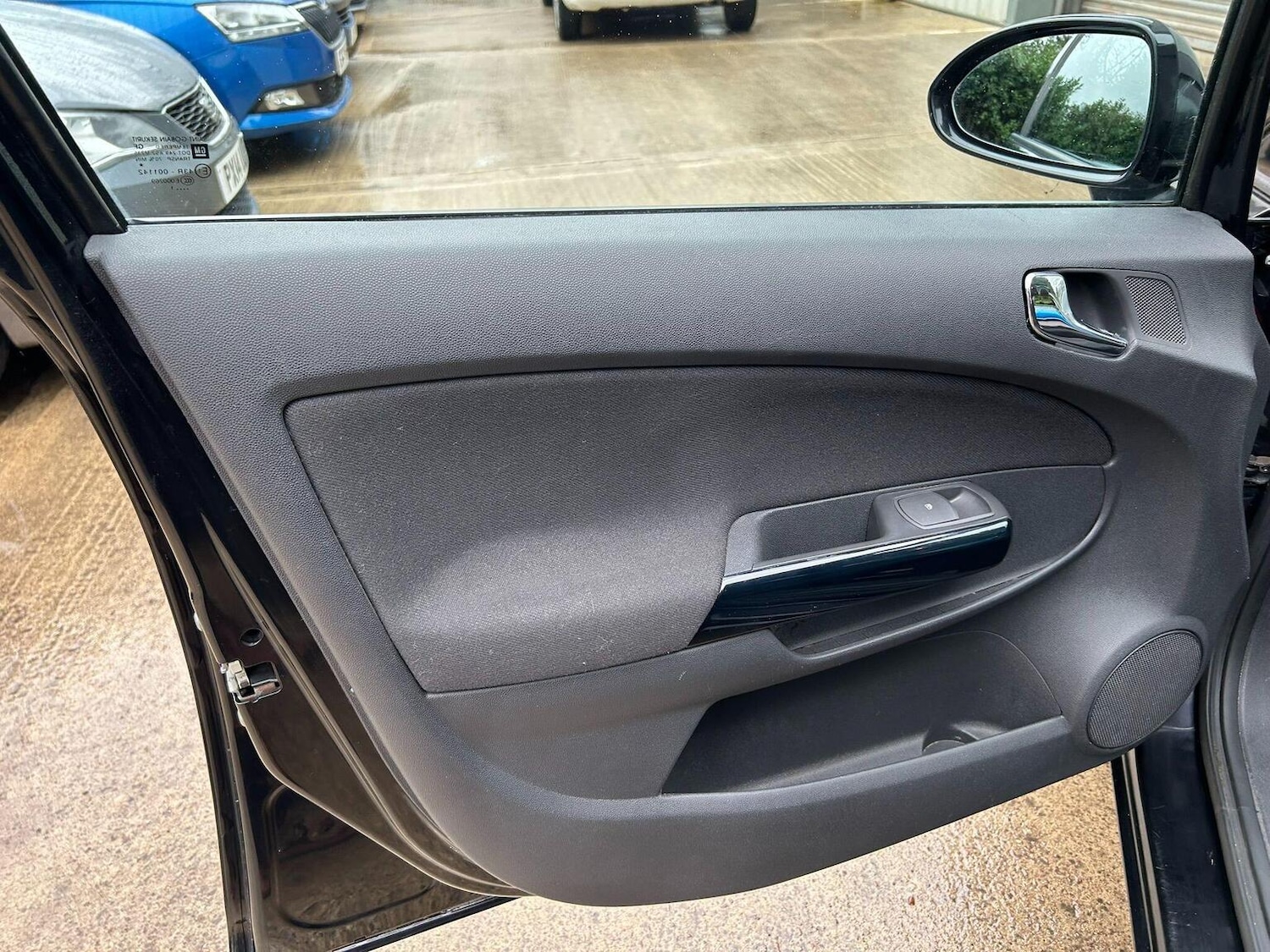 Used Vauxhall Corsa 2011 for sale - 77707143: Photo 27