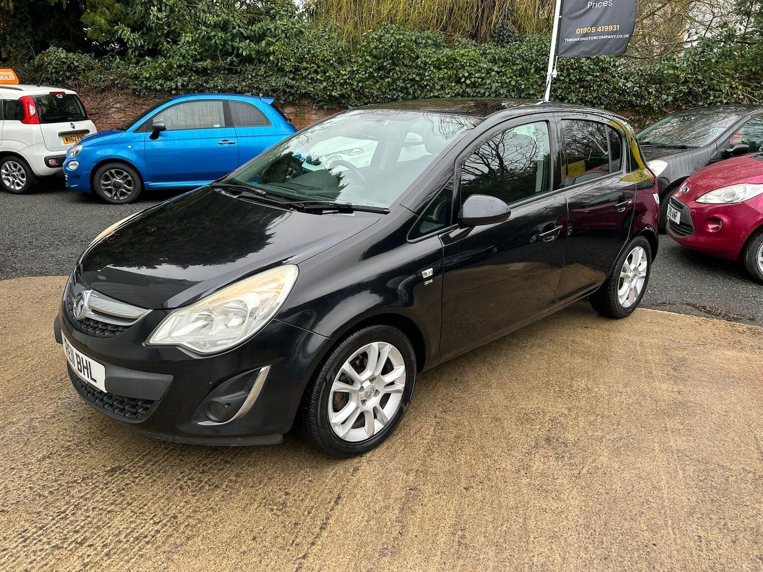 Used Vauxhall Corsa 2011 for sale - 77707143: Photo 3