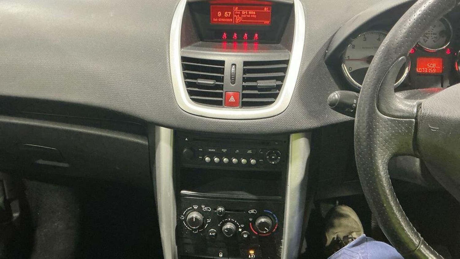 Used Peugeot 207 2012 for sale - 77906673: Photo 11