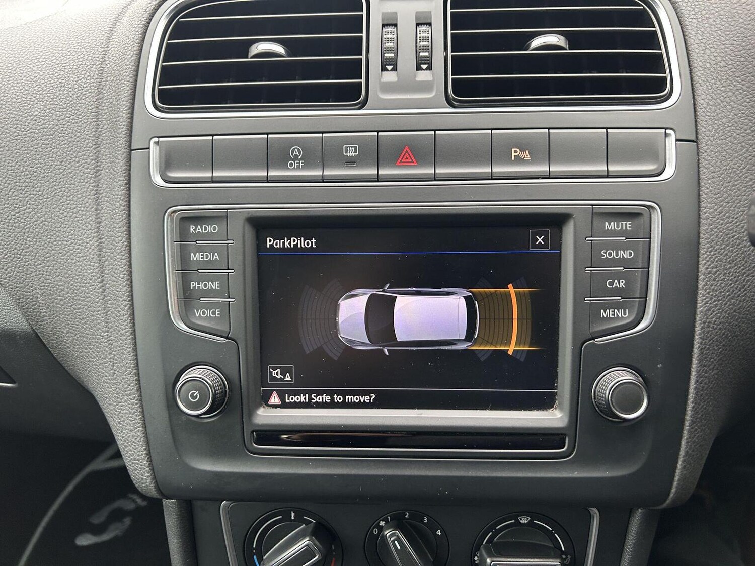 Used Volkswagen Polo 2017 for sale - 78125119: Photo 32