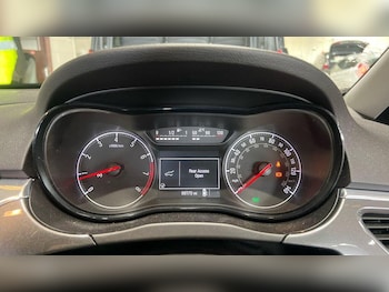 Used Vauxhall Corsa 2016 for sale - 78258115: Photo