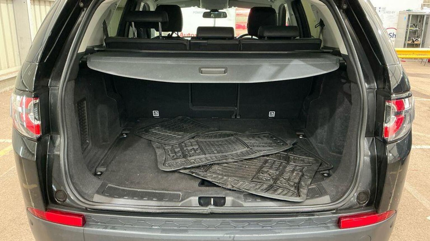 Used Land Rover Discovery Sport 2017 for sale - 77721363: Photo 11