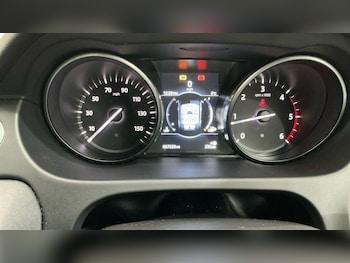 Used Land Rover Discovery Sport 2017 for sale - 77721363: Photo