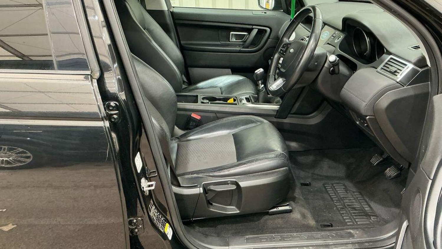 Used Land Rover Discovery Sport 2017 for sale - 77721363: Photo 4