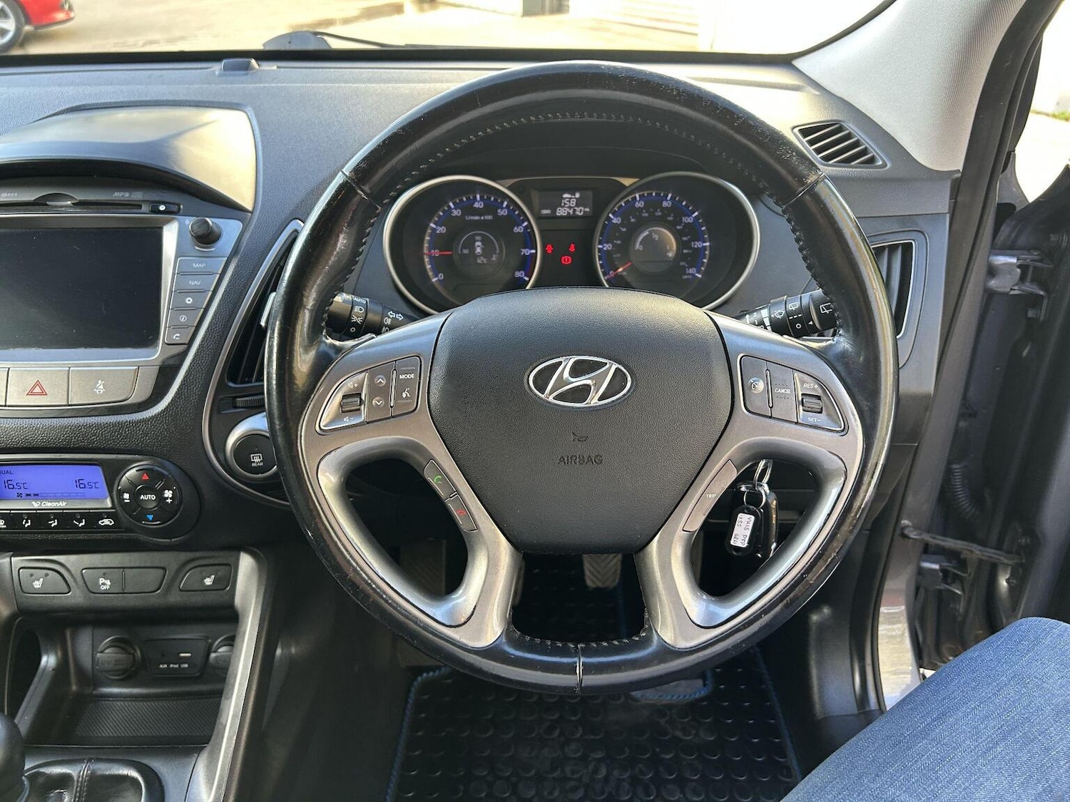 Used Hyundai Ix35 2015 for sale - 77938082: Photo 38