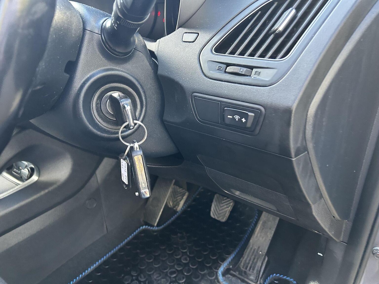 Used Hyundai Ix35 2015 for sale - 77938082: Photo 46