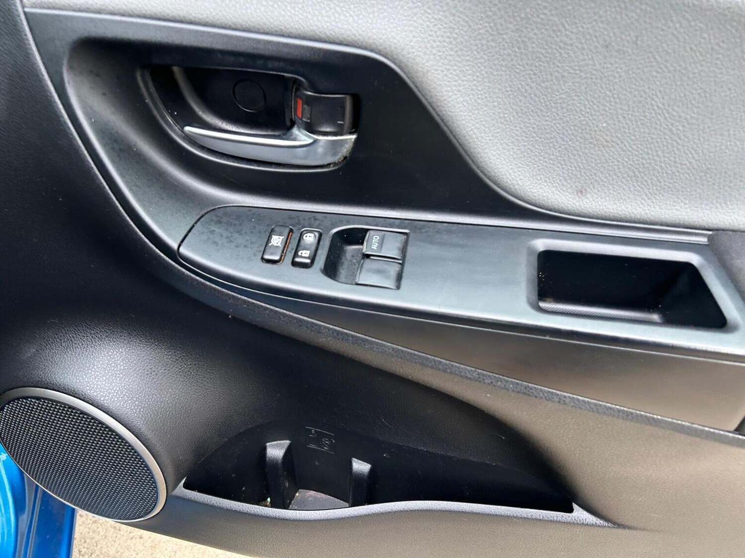 Used Toyota Yaris 2015 for sale - 77584437: Photo 22