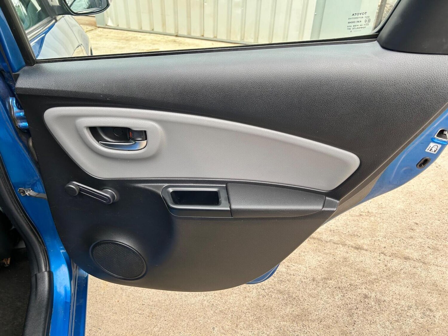 Used Toyota Yaris 2015 for sale - 77584437: Photo 26