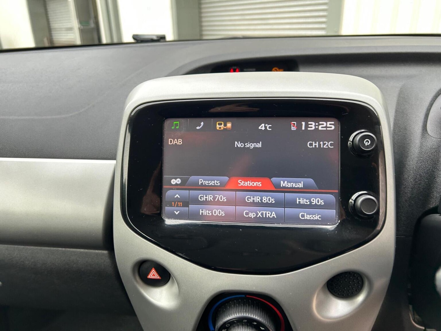 Used Peugeot 108 2014 for sale - 77584630: Photo 24