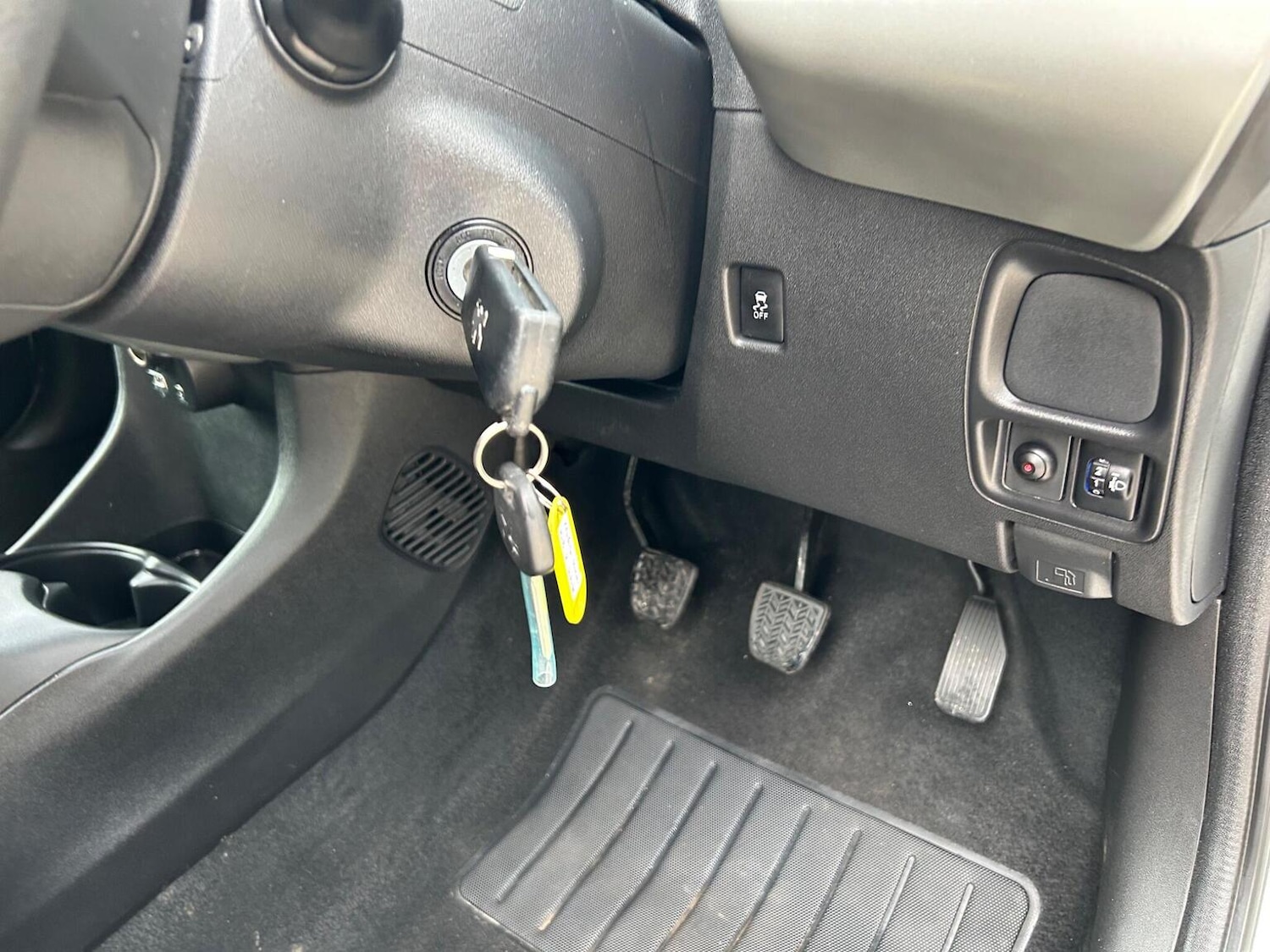 Used Peugeot 108 2014 for sale - 77584630: Photo 37