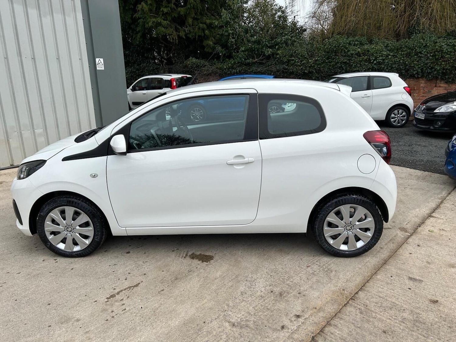 Used Peugeot 108 2014 for sale - 77584630: Photo 5