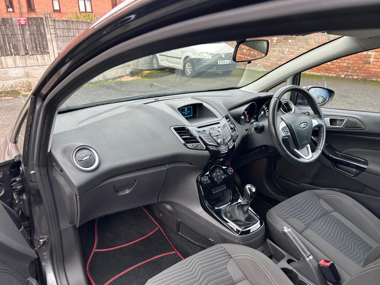 Used Ford Fiesta 2015 for sale - 76963249: Photo 13