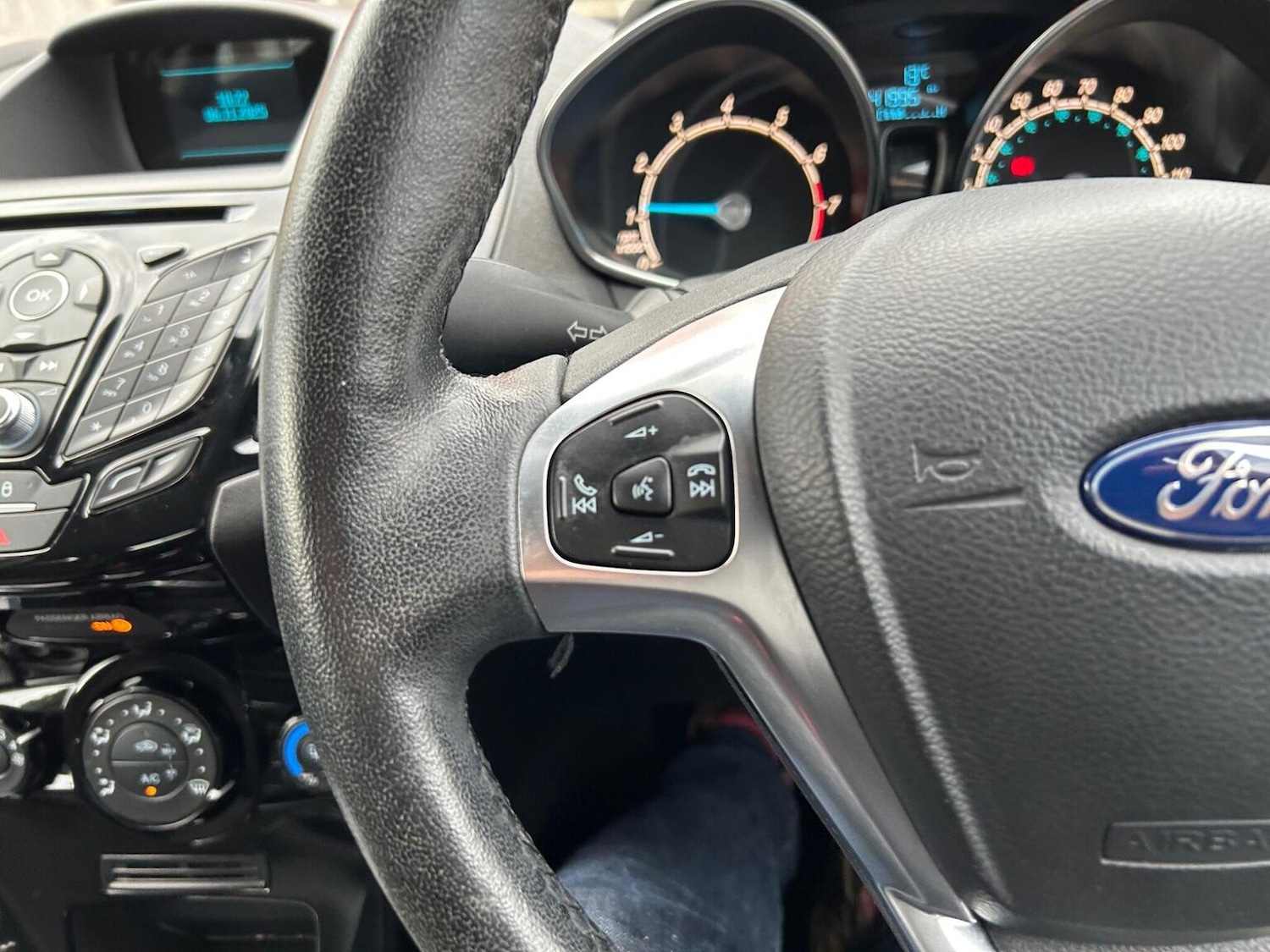 Used Ford Fiesta 2015 for sale - 76963249: Photo 18