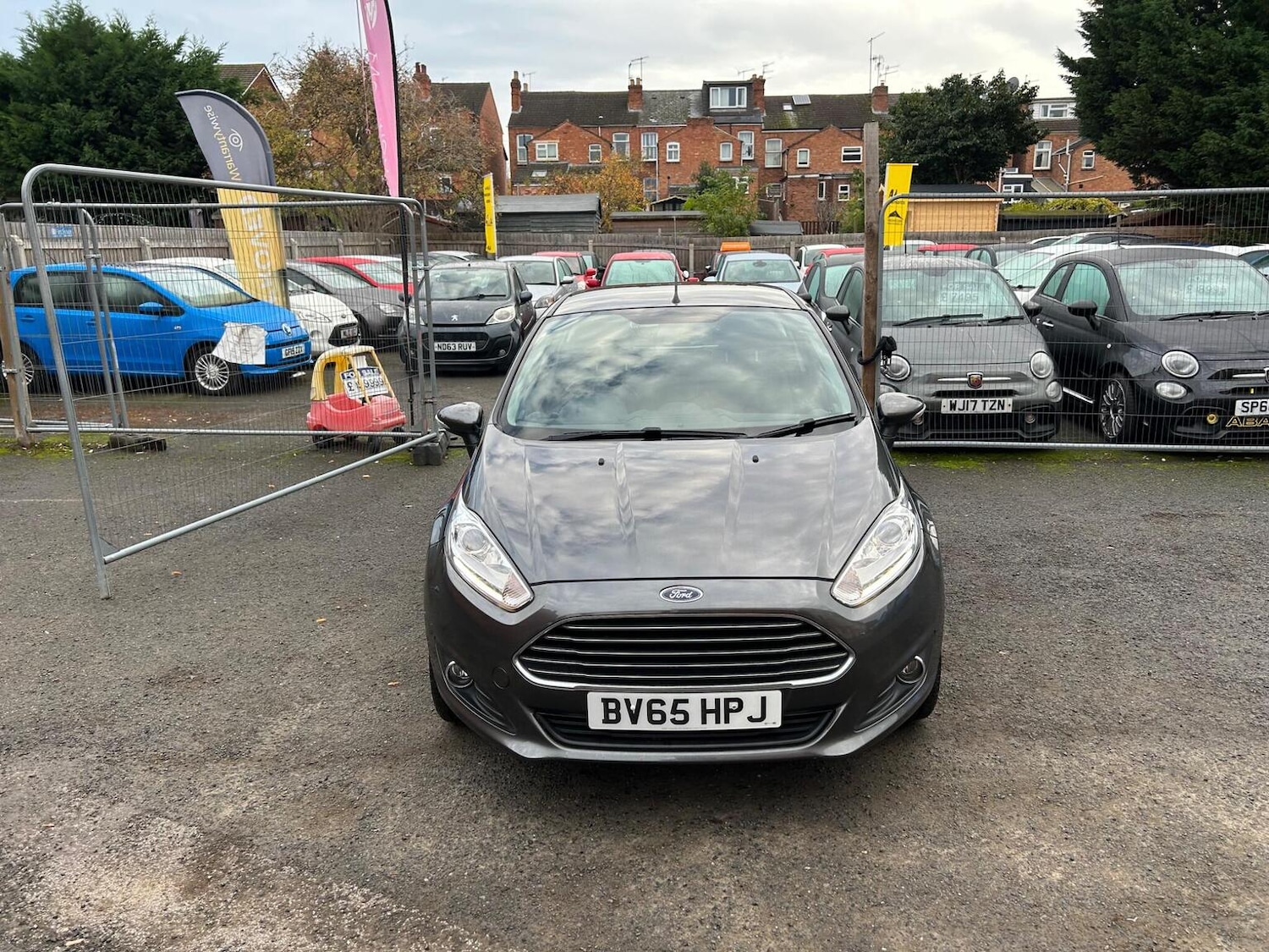 Used Ford Fiesta 2015 for sale - 76963249: Photo 2