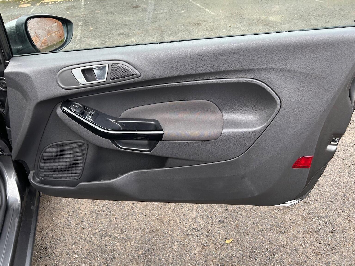 Used Ford Fiesta 2015 for sale - 76963249: Photo 21