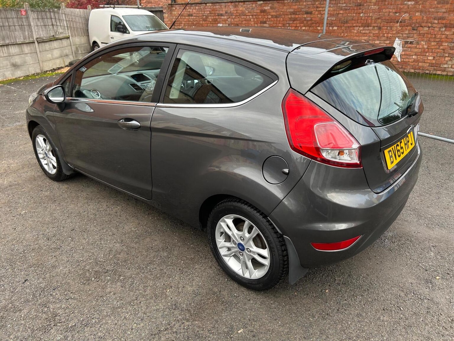 Used Ford Fiesta 2015 for sale - 76963249: Photo 4