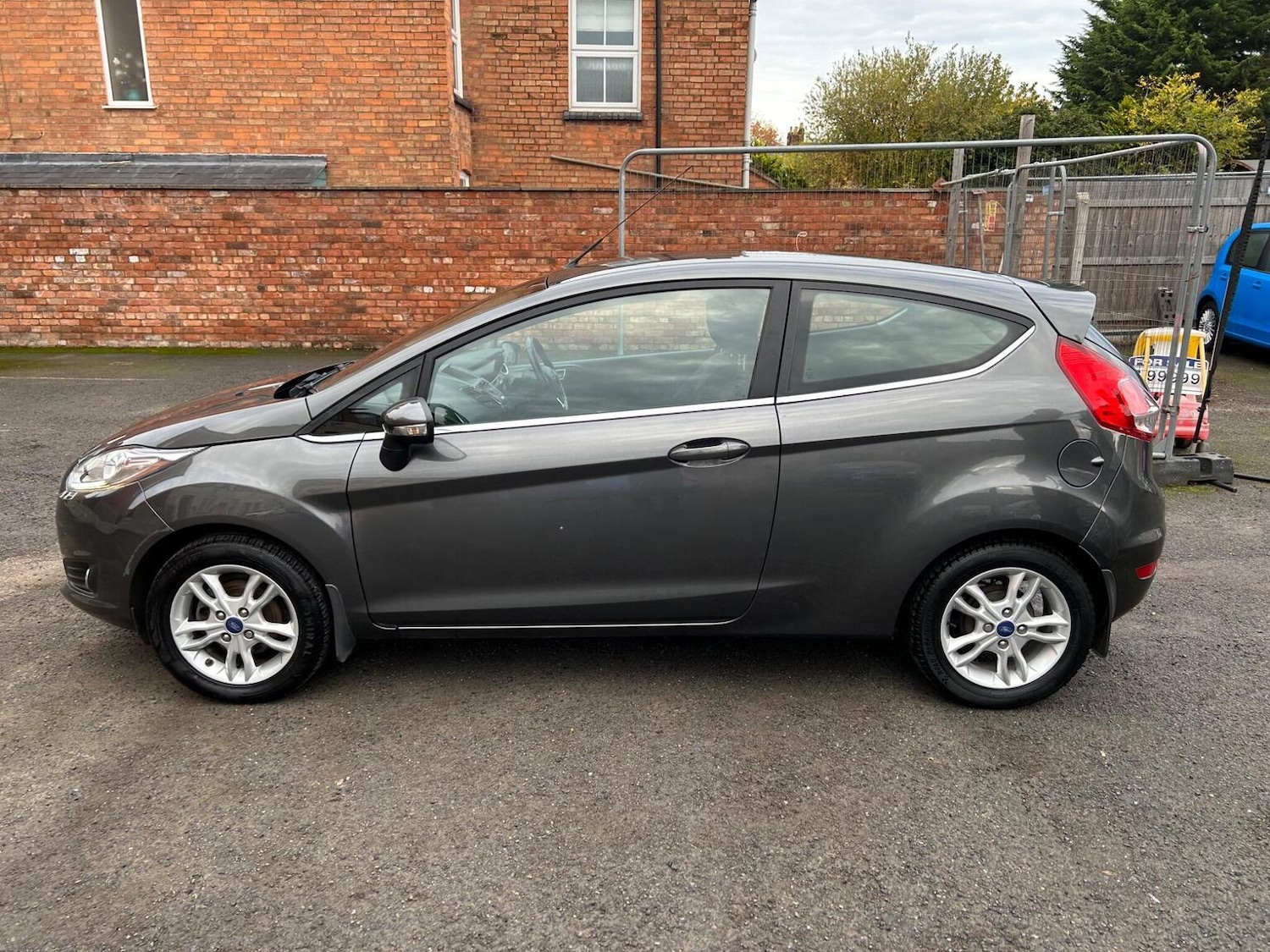 Used Ford Fiesta 2015 for sale - 76963249: Photo 6