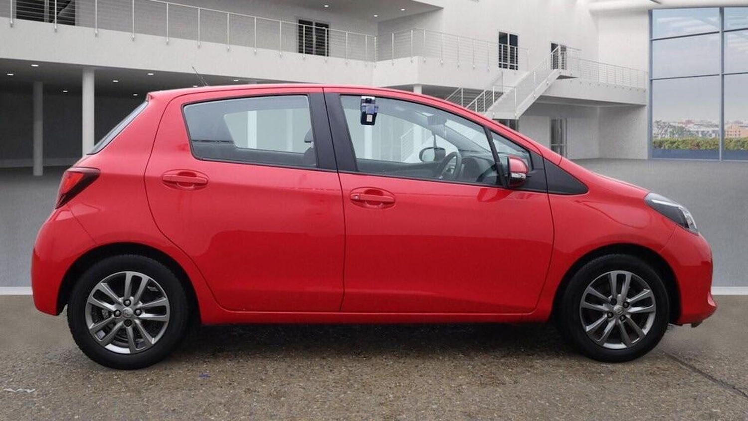 Used Toyota Yaris 2015 for sale - 77073125: Photo 7