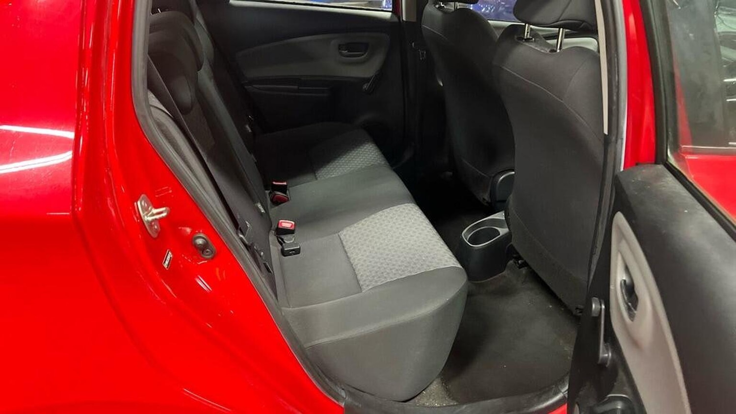 Used Toyota Yaris 2015 for sale - 77073125: Photo 9