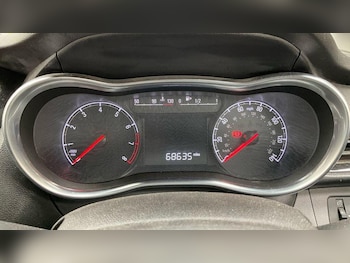 Used Vauxhall Viva 2016 for sale - 78794651: Photo