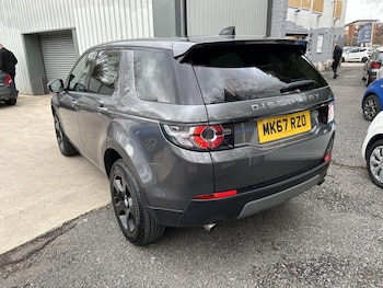 Used Land Rover Discovery Sport 2017 for sale - 78502720: Photo