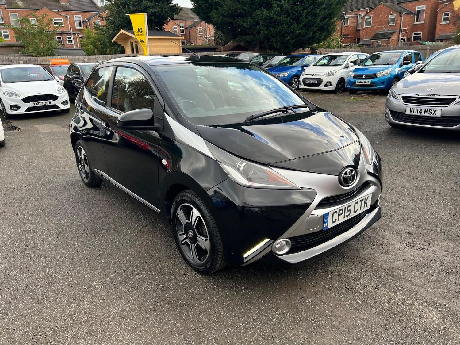 Used Toyota AYGO 2015 for sale - 76963349: Photo 1